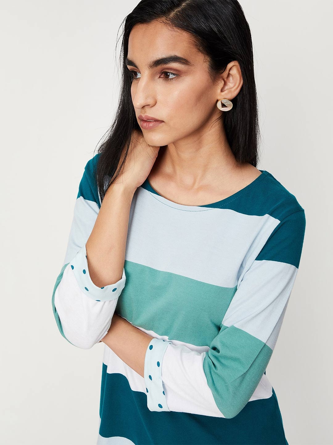 

max Women Green Round Neck Cotton T-shirt