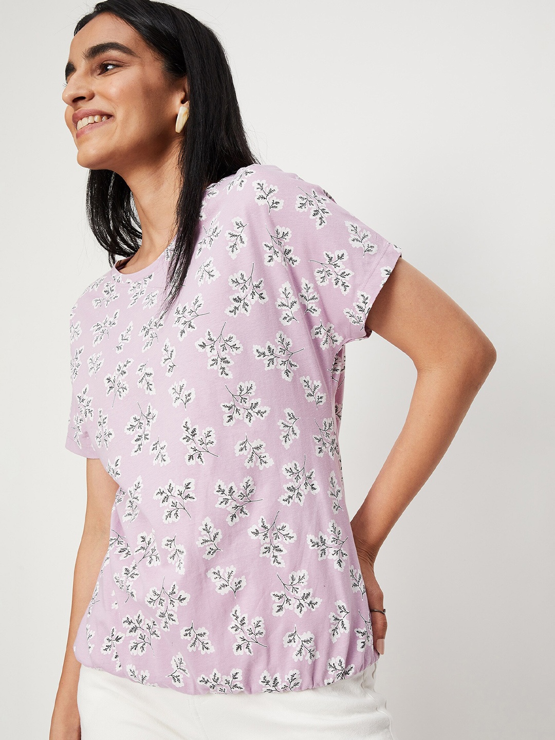 

max Women Purple Floral Printed Round Neck Cotton T-shirt