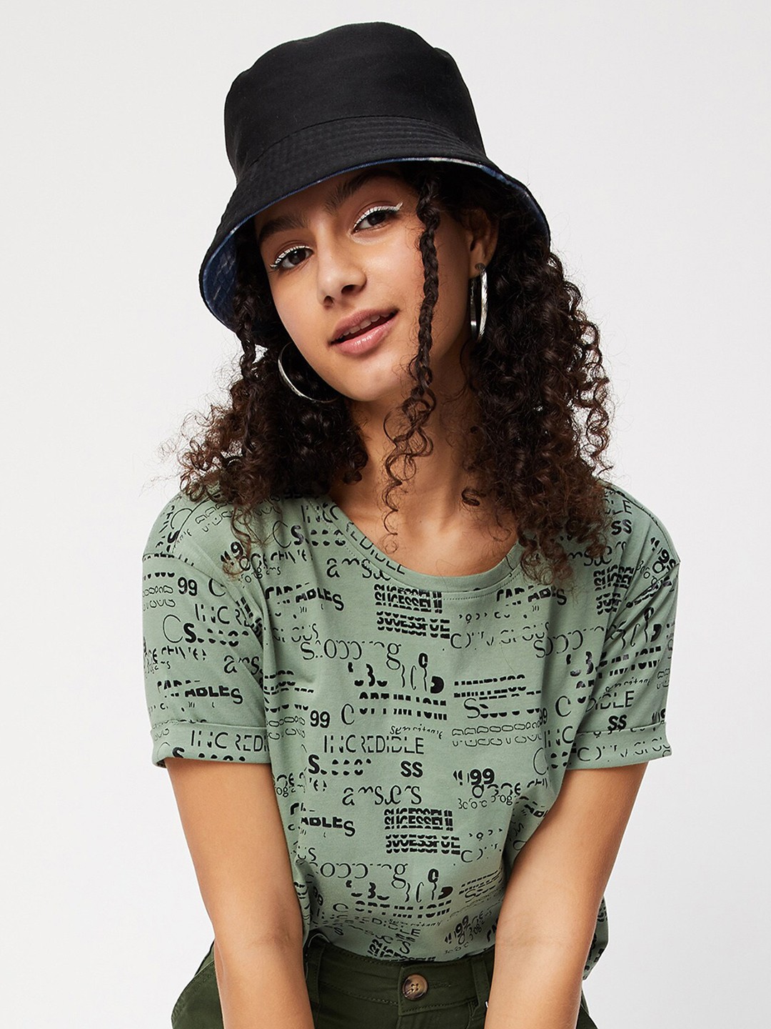 

max Women Green Printed Round Neck Cotton T-shirt