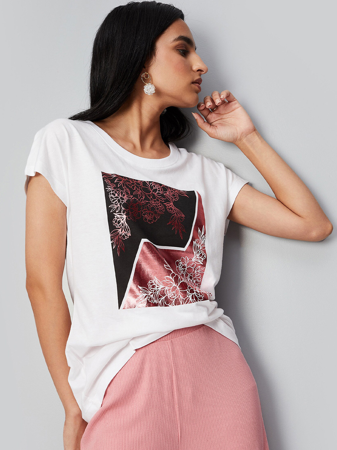

max Women White Printed Round Neck Cotton T-shirt