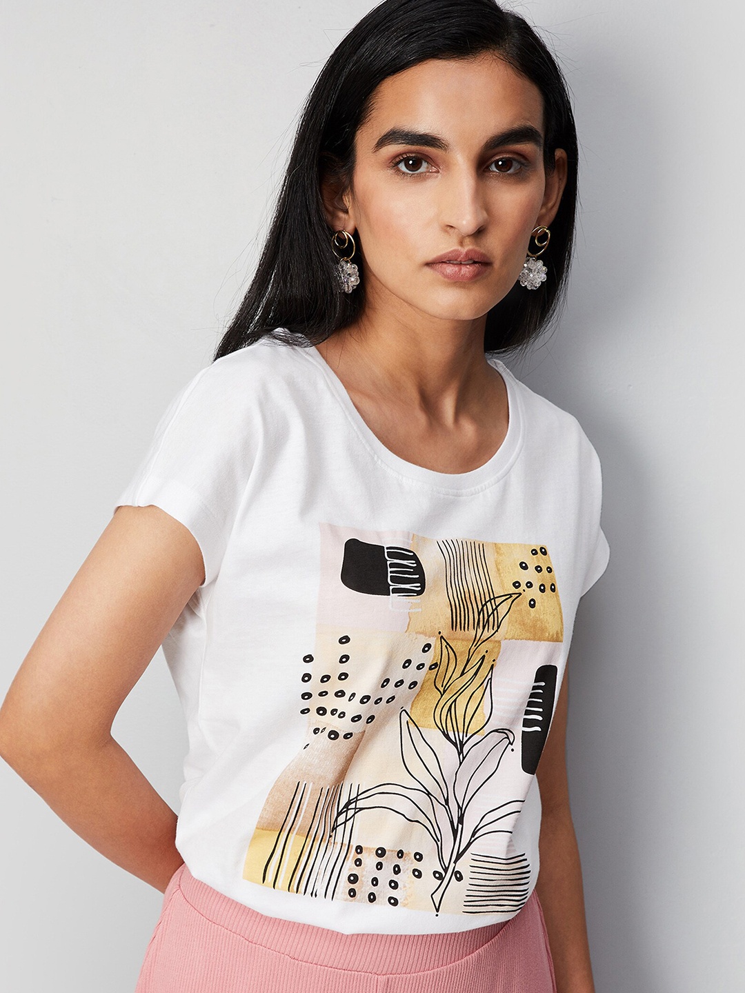 

max Women White Printed Round Neck Cotton T-shirt