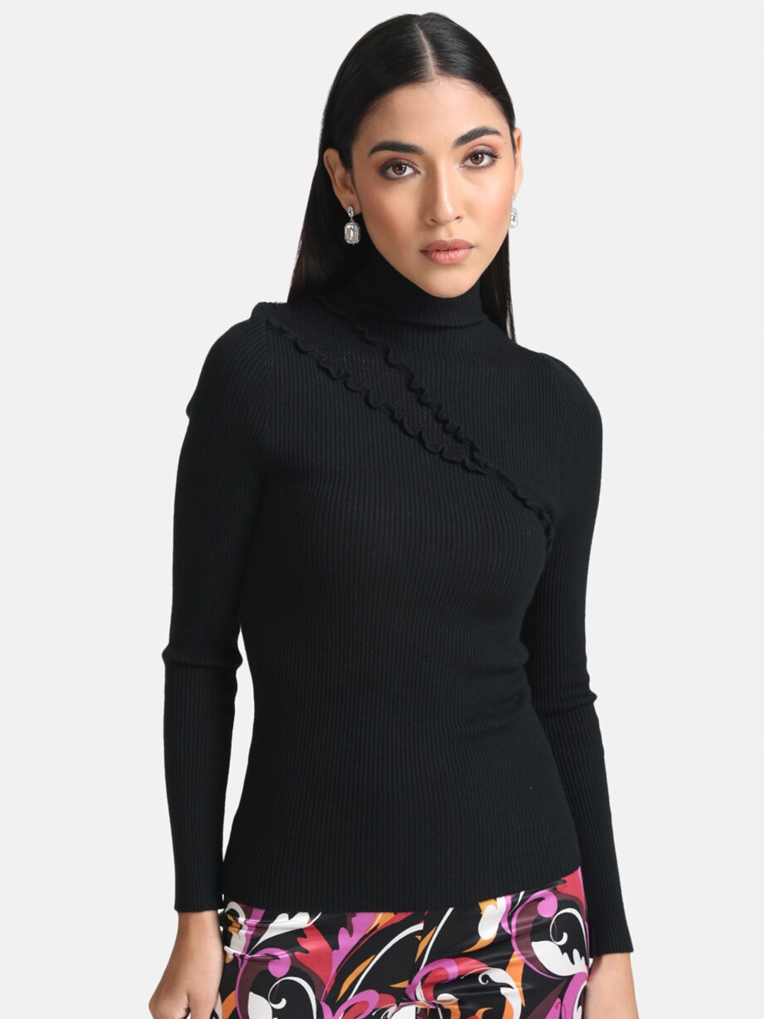 

Kazo Women Black Ribbed Pullover