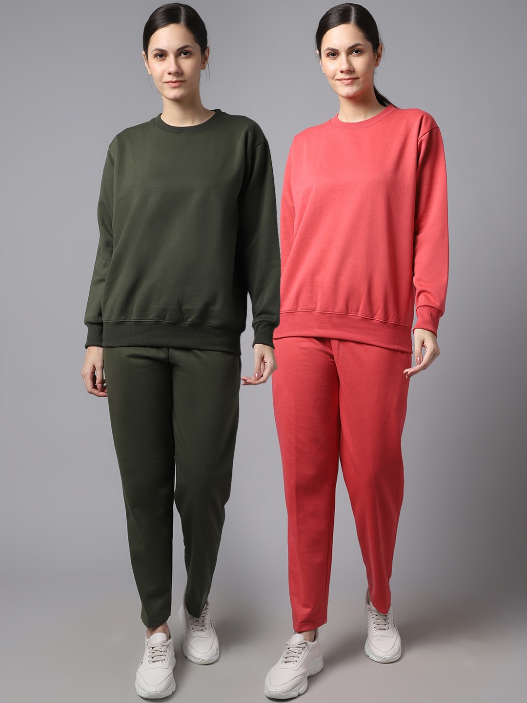 

VIMAL JONNEY Women Pack of 2 Peach and Olive Green Solid Fleece Tracksuits