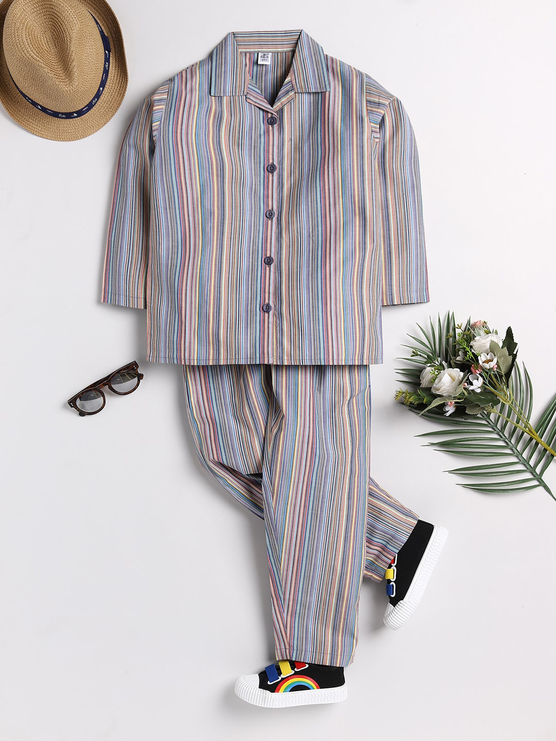 

Clt s Unisex Kids Grey & Pink Printed Night suit