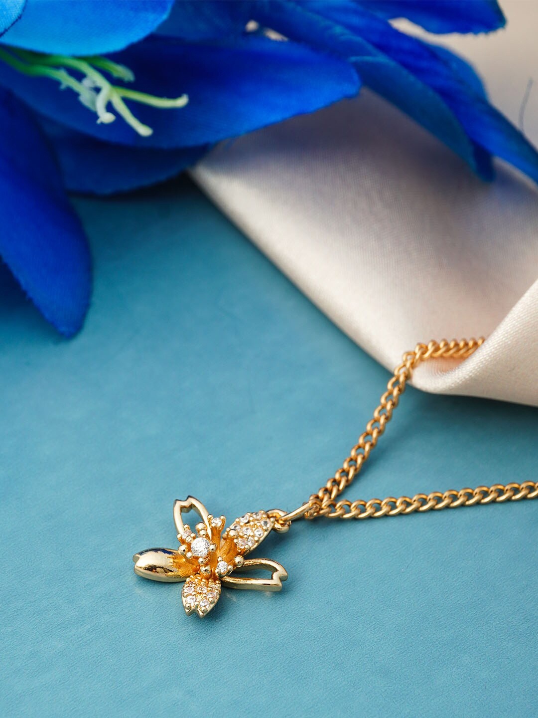 

Emmie Gold-Toned Flower Necklace