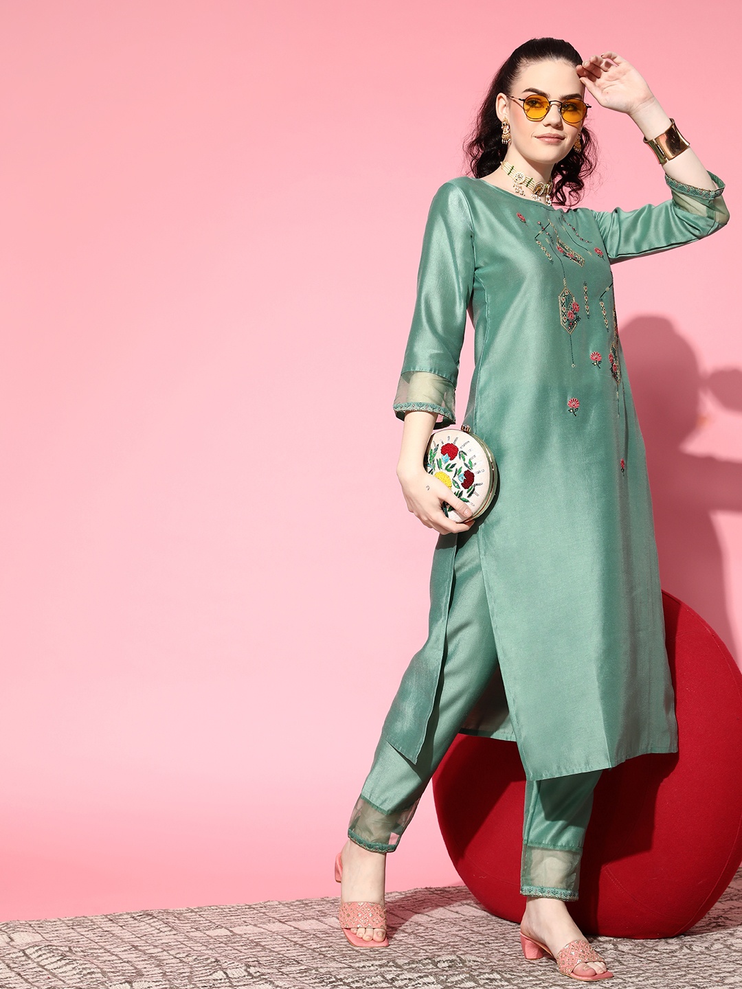 

SheWill Women Green Floral Yoke Design Kurta with Trousers