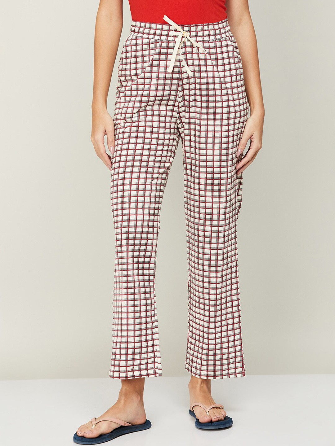 

Ginger by Lifestyle Women Cream Checked Cotton Lounge Pant