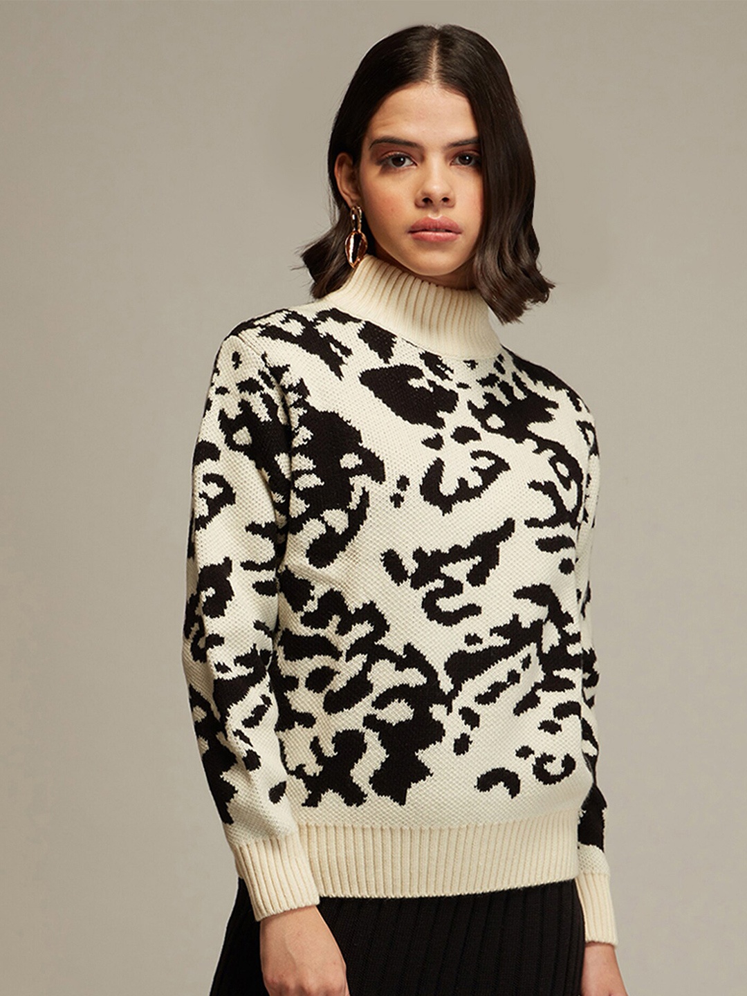 

20Dresses Women Cream-Coloured & Black Animal Printed Pullover