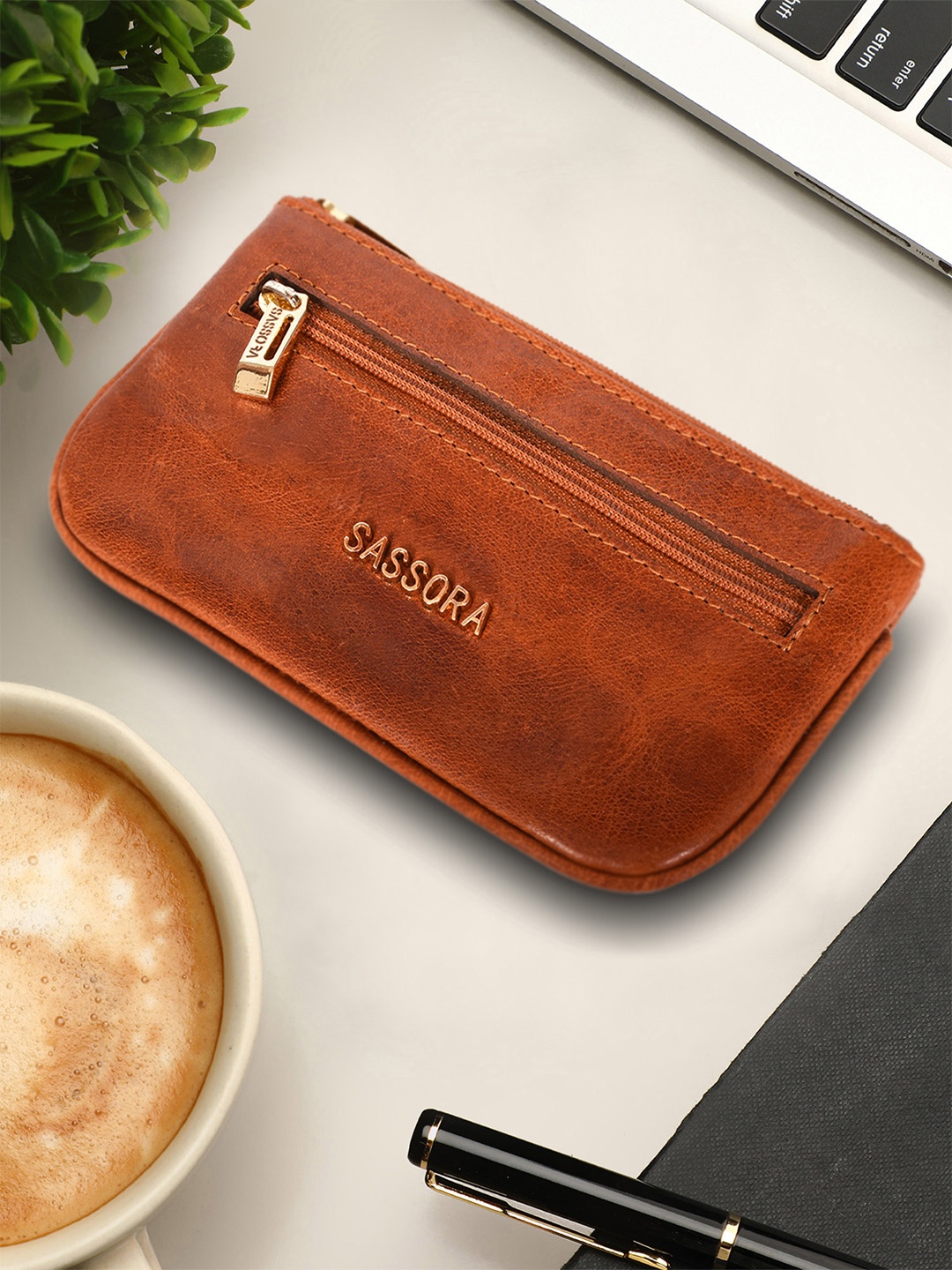 

Sassora Genuine Leather Key Case, Brown