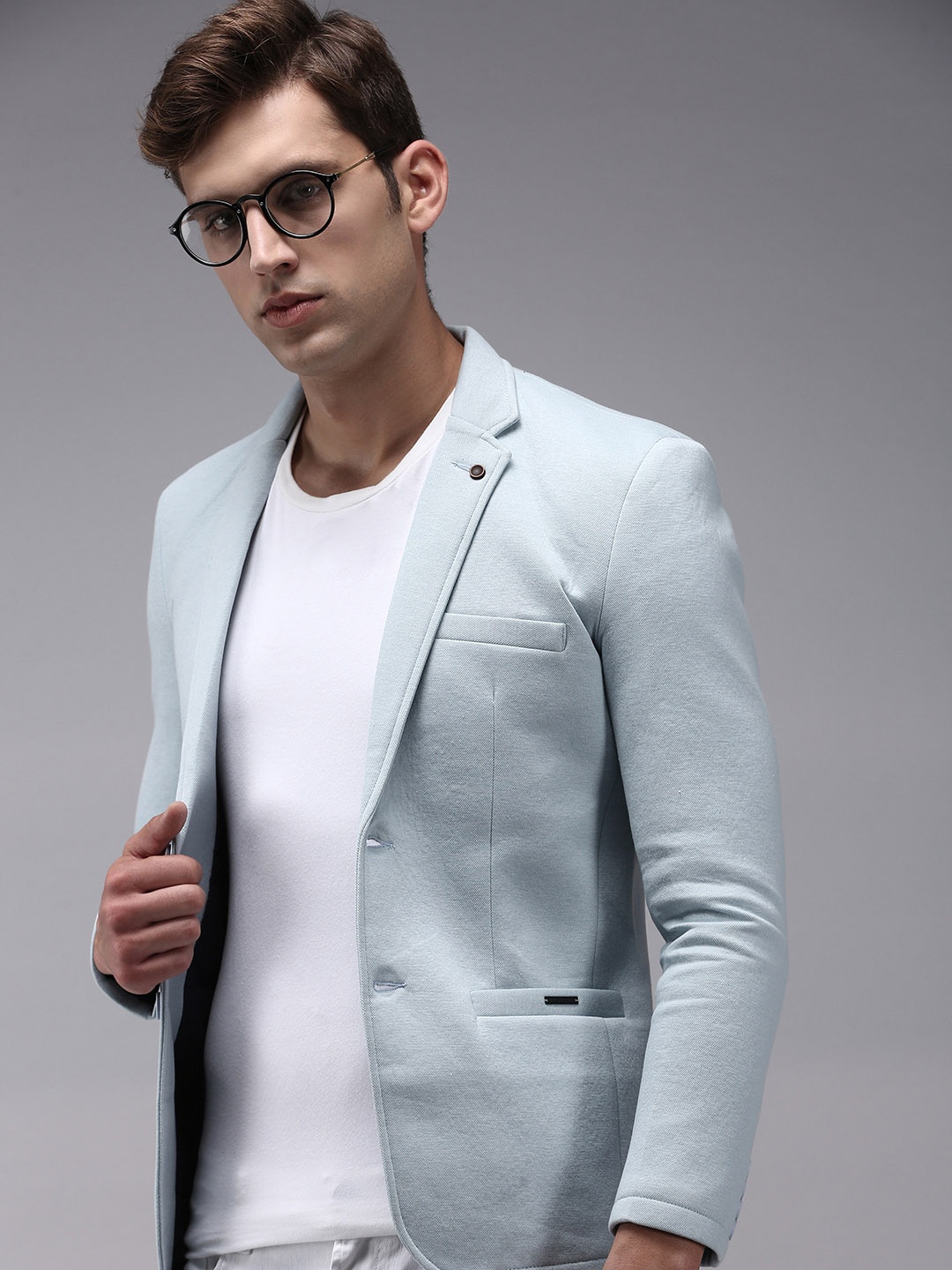 

SHOWOFF Men Blue Solid Single-Breasted Regular-Fit Blazer