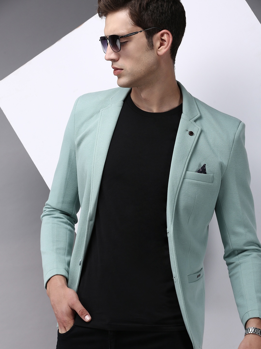 

SHOWOFF Men Sea Green Solid Single Breasted Blazer