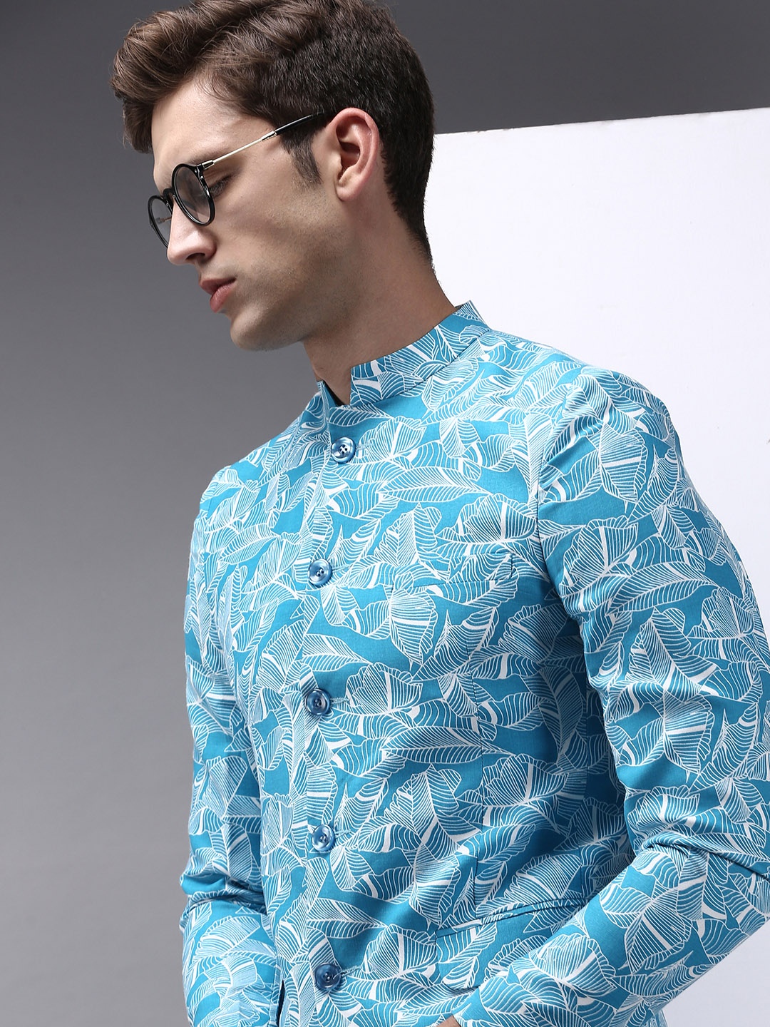 

SHOWOFF Men Blue Printed Bandgala Blazer