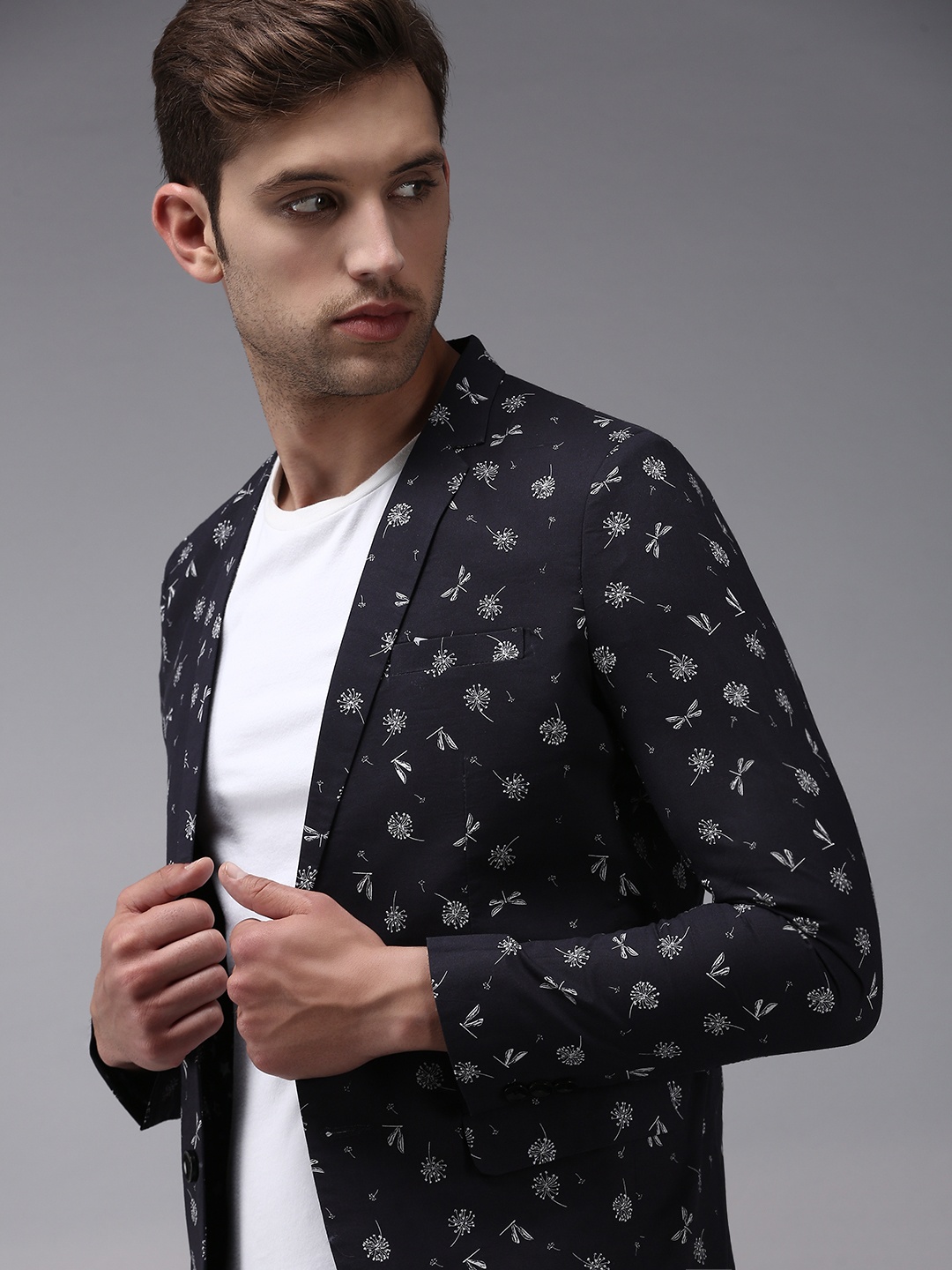 SHOWOFF Men Charcoal Grey & White Printed Single-Breasted Blazer