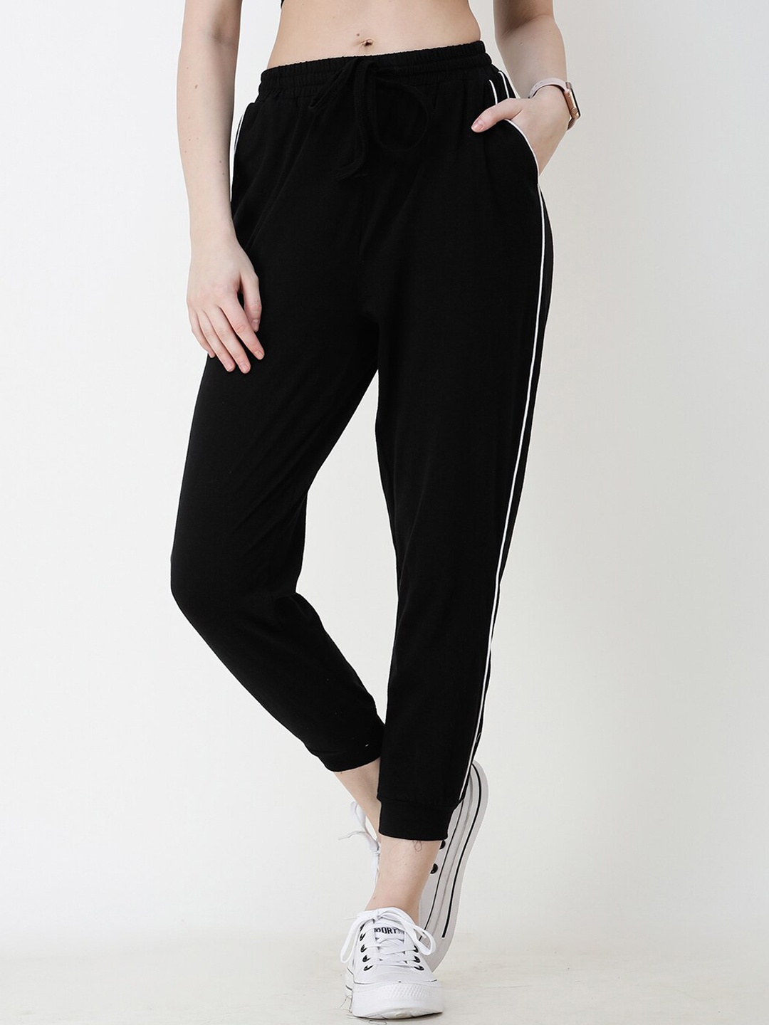 

SCORPIUS Women Black Solid Cotton Joggers