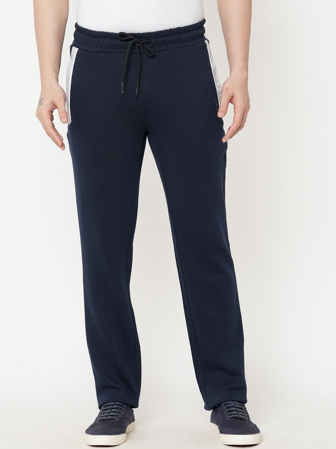 

Sweet Dreams Men Navy Blue Solid Track Pant