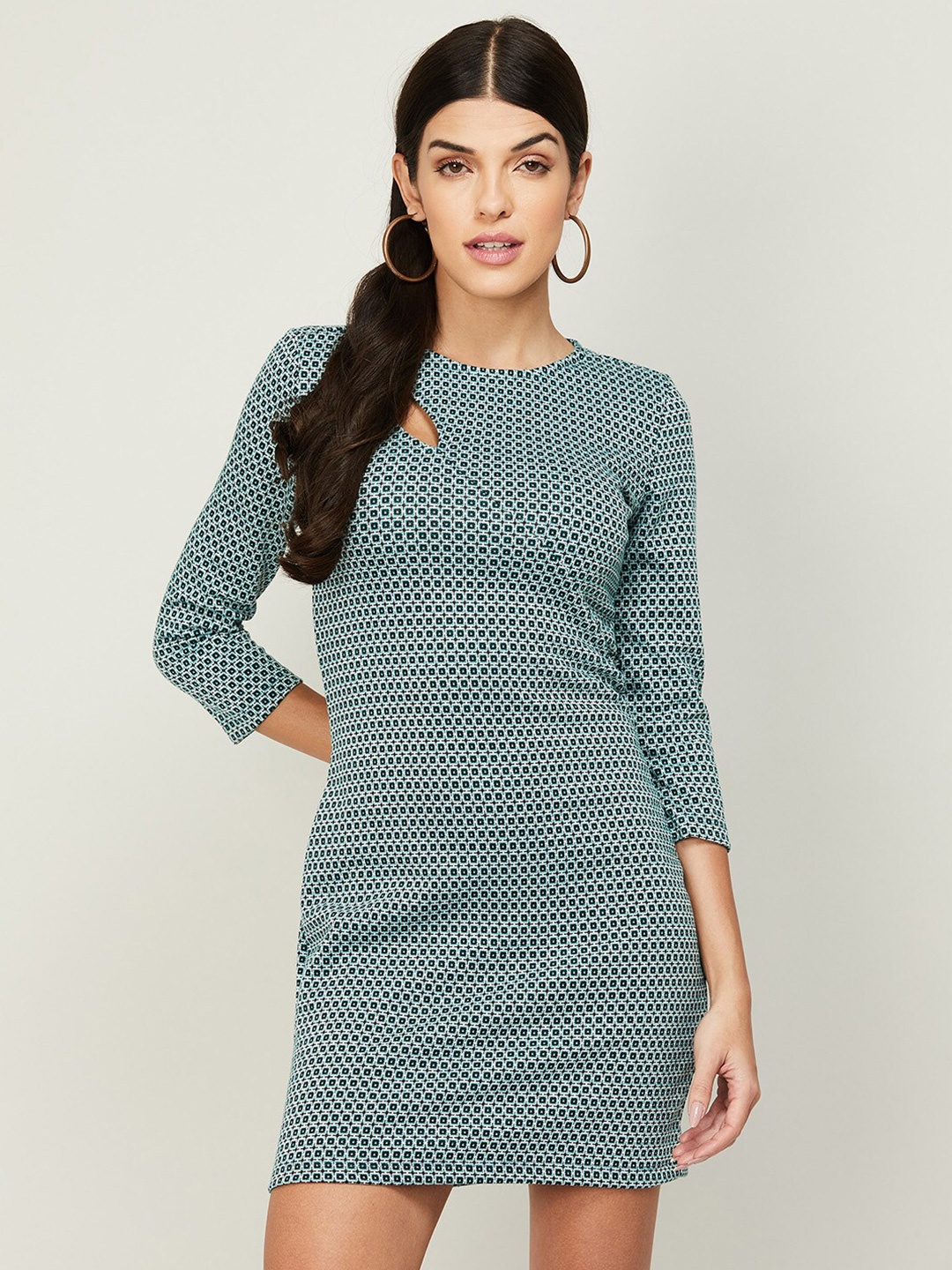 

Ginger by Lifestyle Women Teal Geometric Printed Sheath Dress