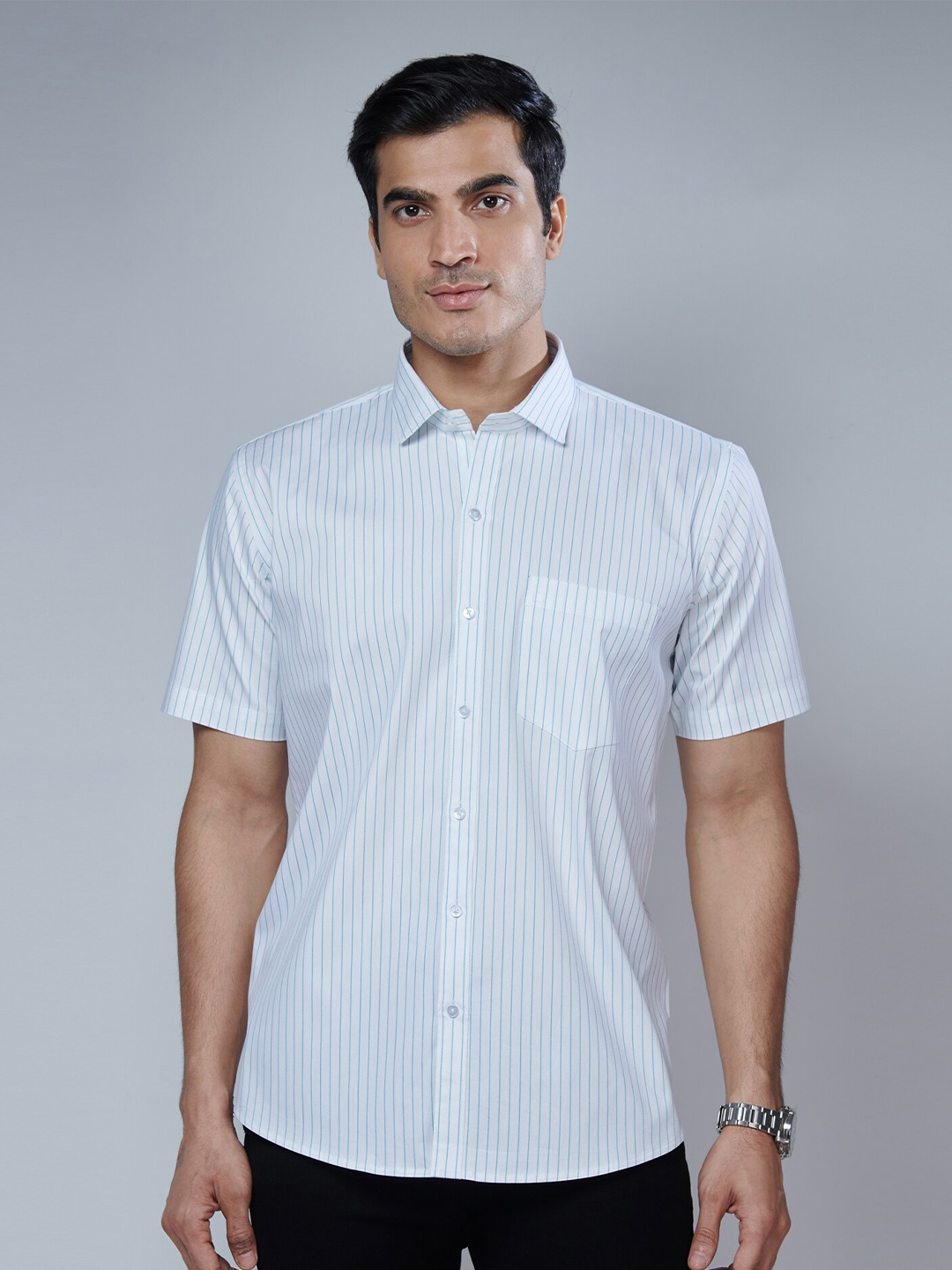 

MARK & ALBERT Men Green Classic Slim Fit Striped Formal Shirt