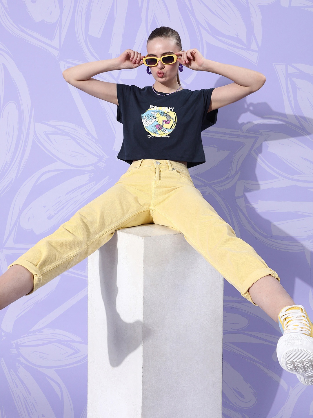 

Dressberry Graphic Printed Pure Cotton Crop T-shirt, Navy blue