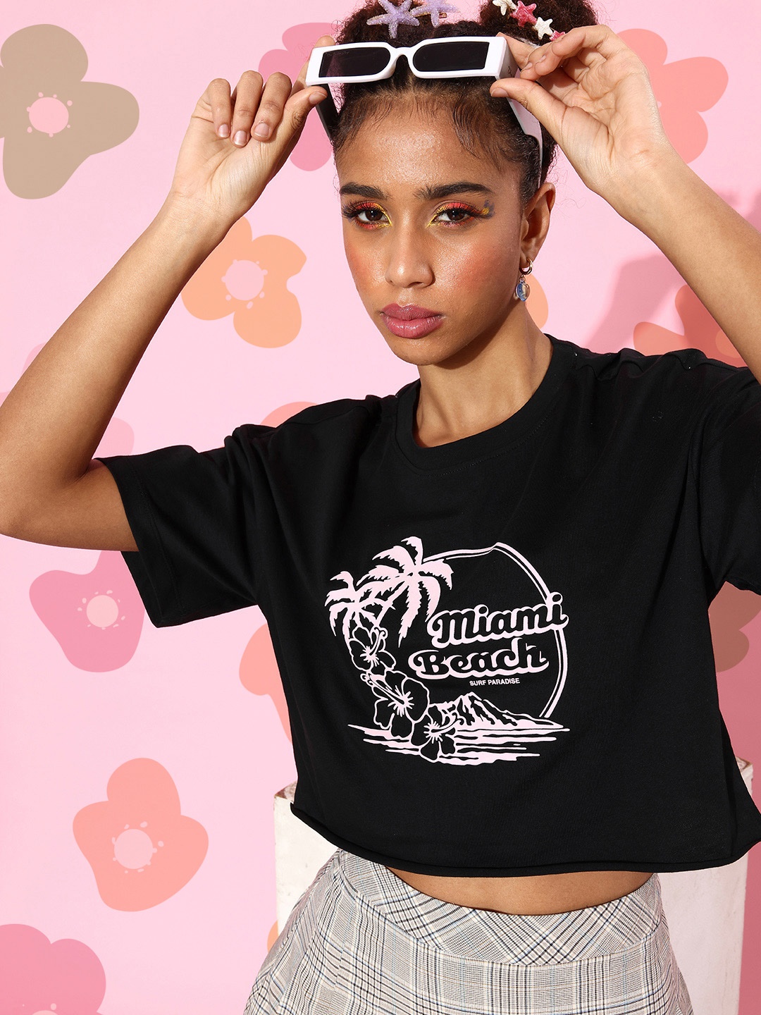 

DressBerry Graphic Printed Drop-Shoulder Sleeves Pure Cotton Boxy T-shirt, Black