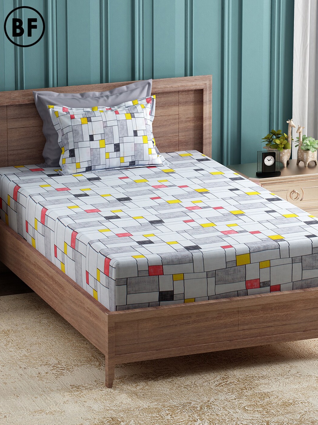 

Story@home Grey & Red Geometric 144 T Cotton Single Bedsheet with 2 Pillow Covers