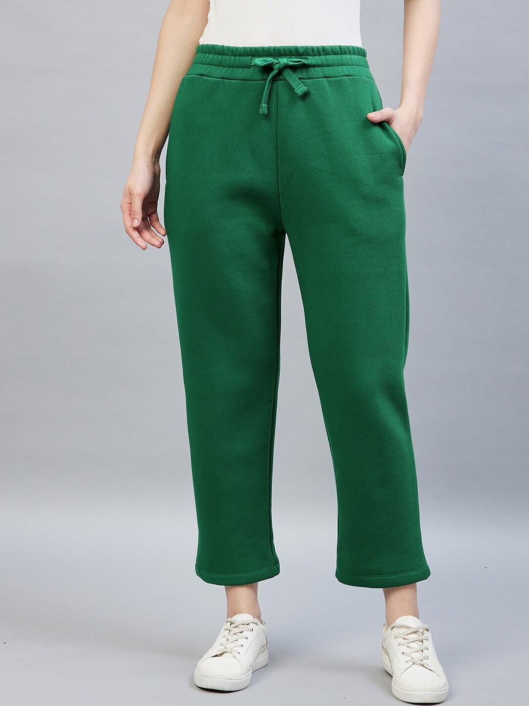 

DELAN Women Green Solid Cotton Regular Fit Track Pants