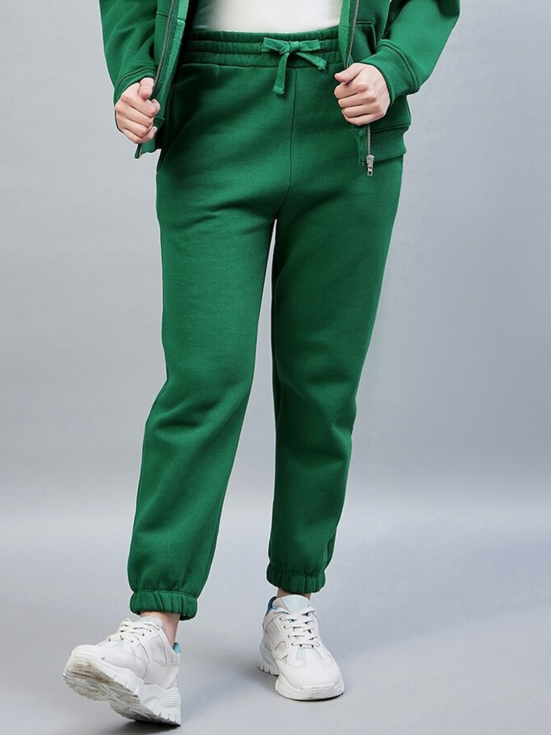 

DELAN Women Green Solid Cotton Regular Fit Joggers