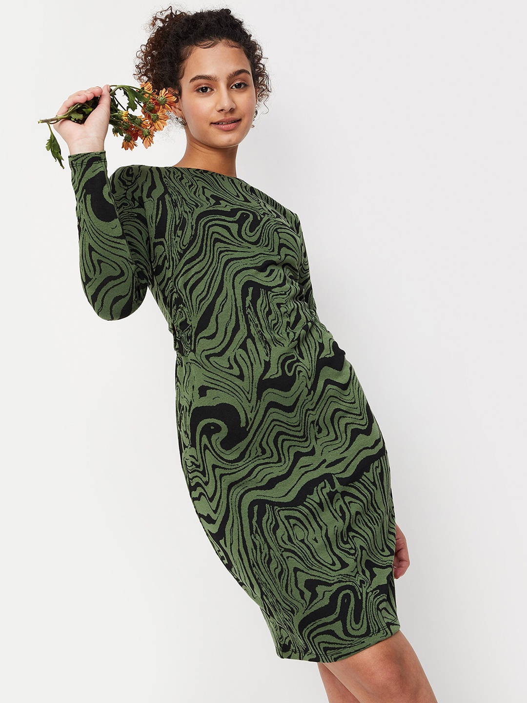 

max Women Black Abstract Printed Sheath Dress