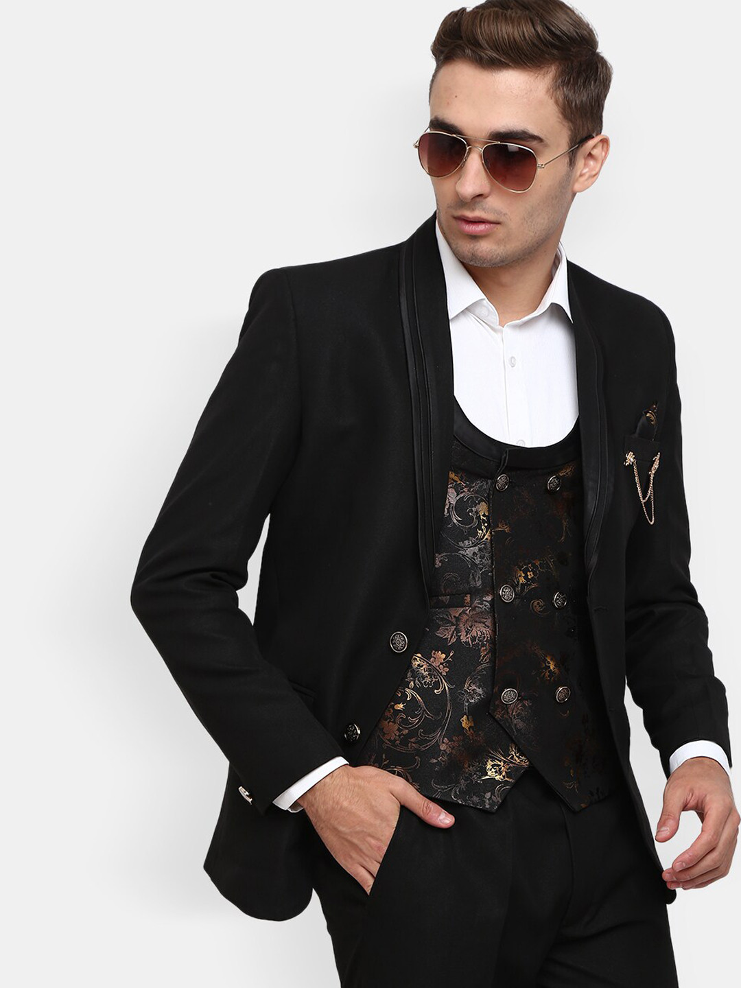 

V-Mart Men Black Solid Single-Breasted 3-Piece Suit