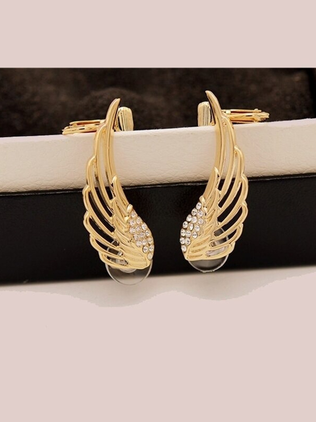 

Pinapes Gold Plated & White Wings Ear Cuff Earrings