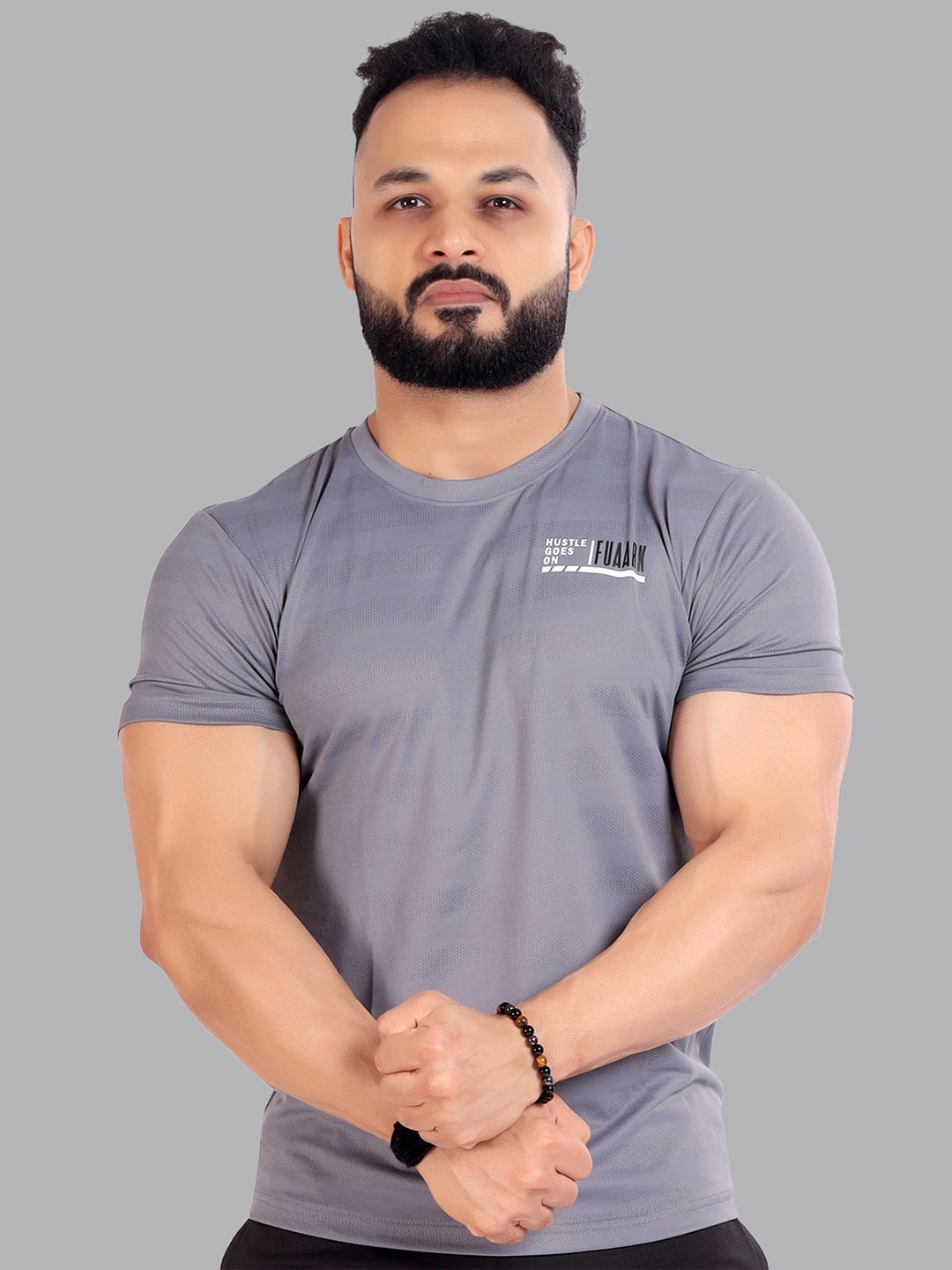 

FUAARK Men Grey Solid Anti Odour Slim Fit T-shirt