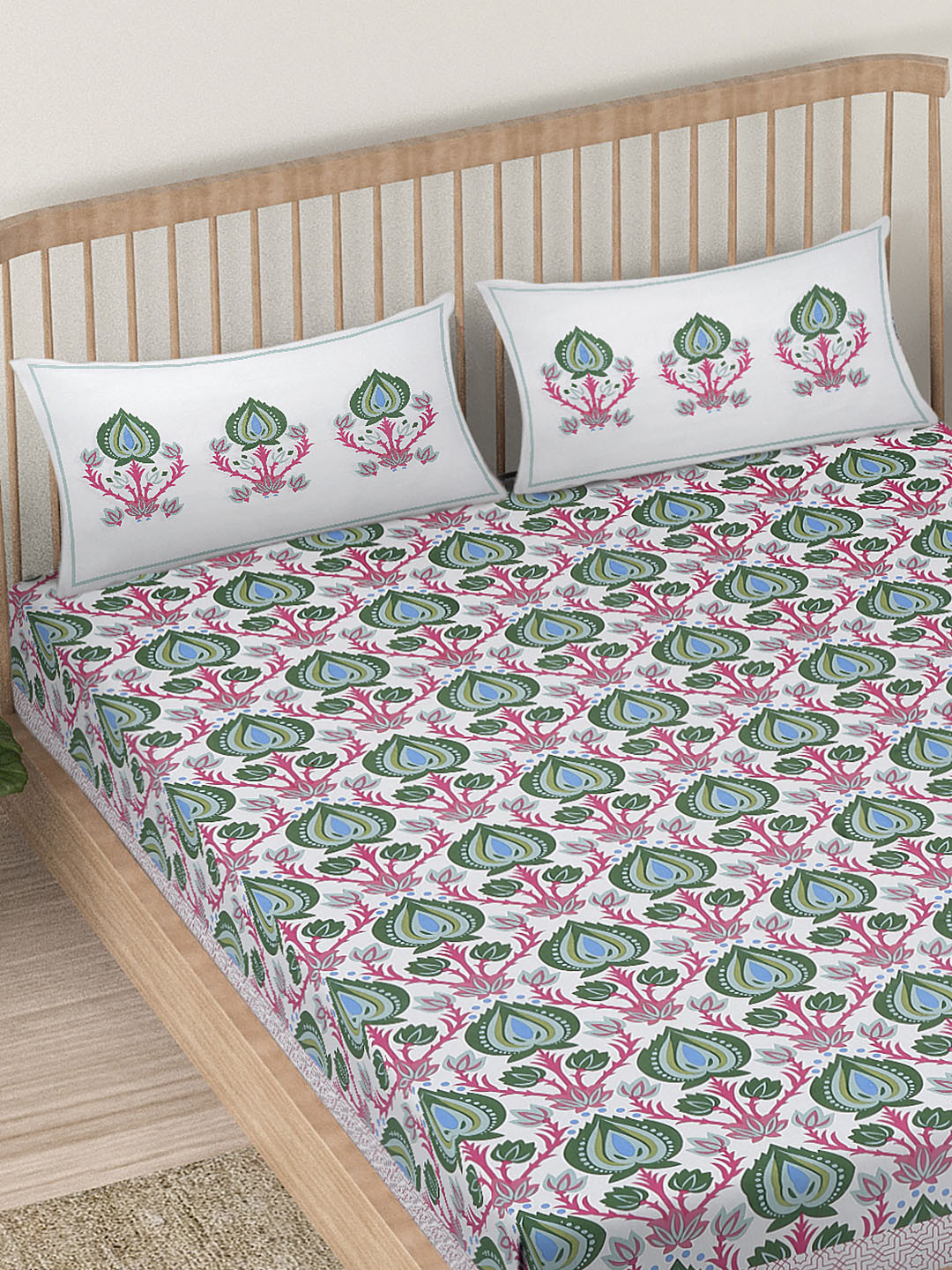 

EK BY EKTA KAPOOR Kamal Cotton Floral 120 TC King Bedsheet with 2 Pillow Covers, White