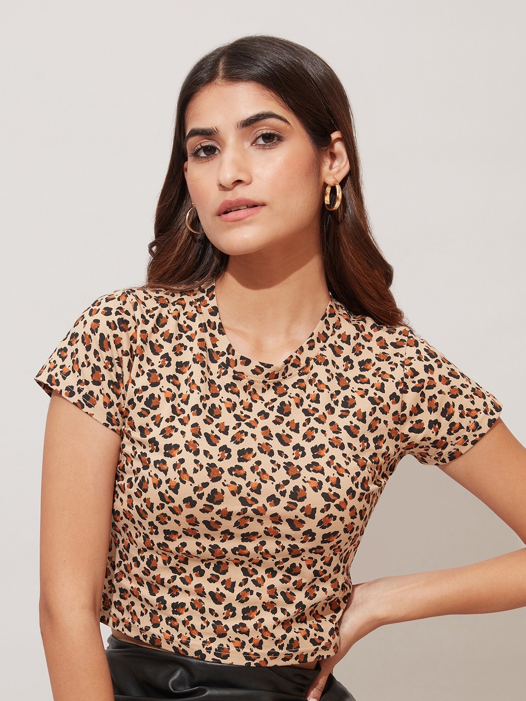 

20Dresses Women Multicoloured Floral Printed Polo Collar Slim Fit T-shirt, Multi