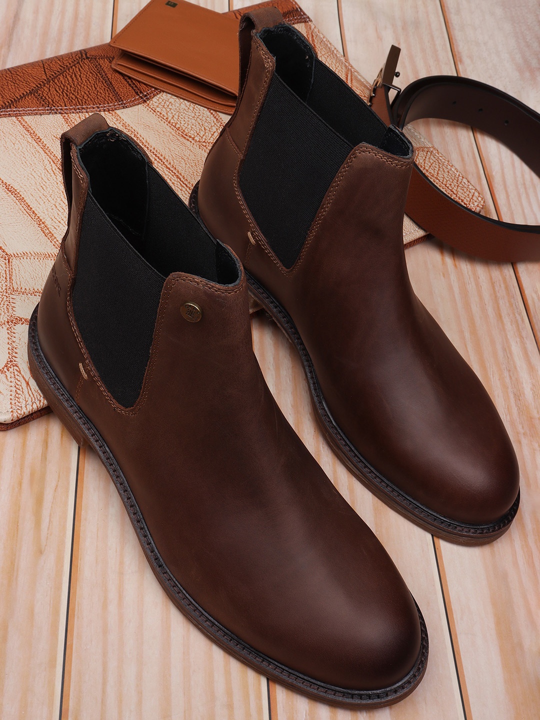 

EZOK Men Brown Leather Chelsea Boots