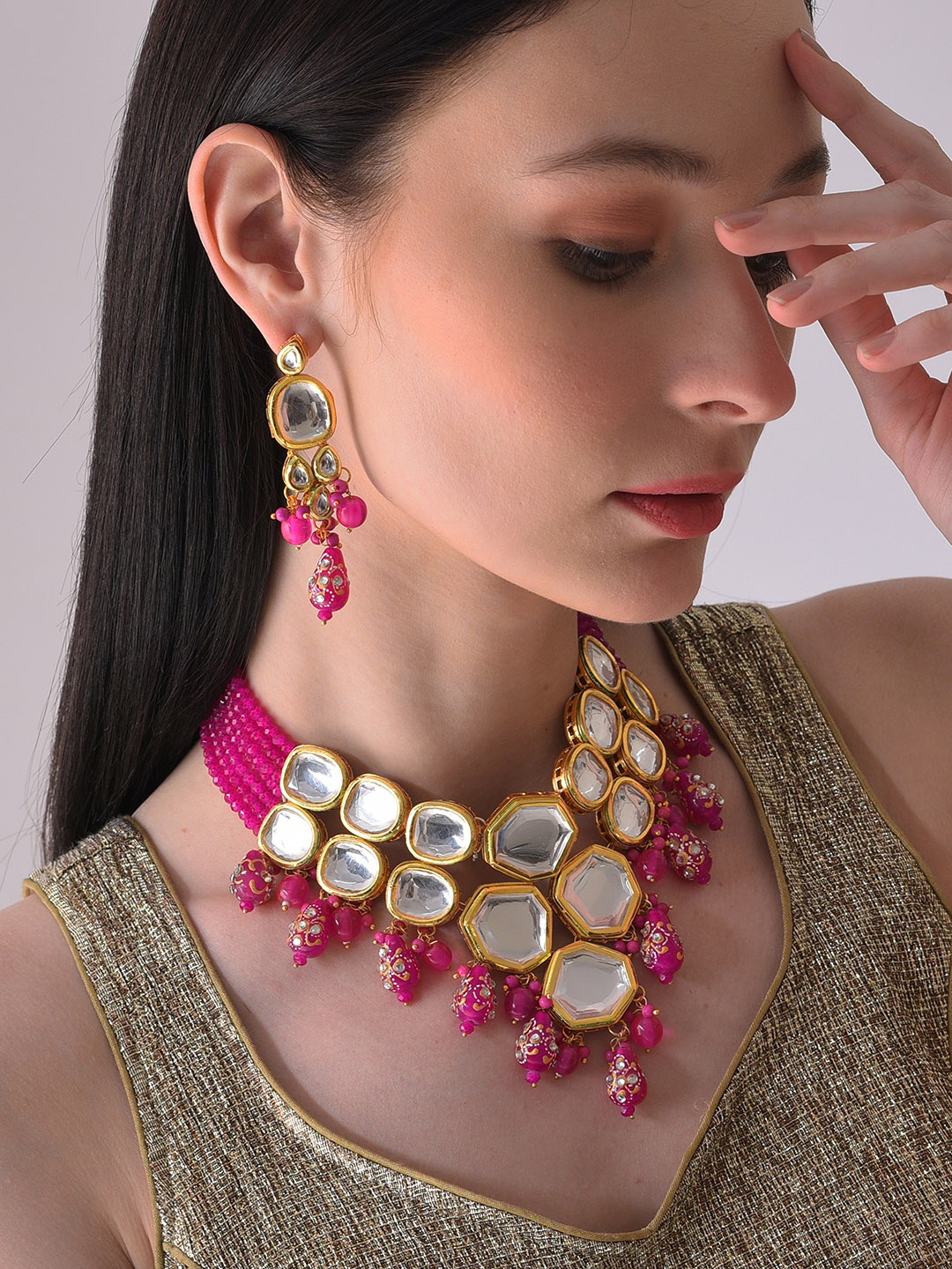 

SOHI Pink Gold-Plated Kundan-Studded Jewellery Set