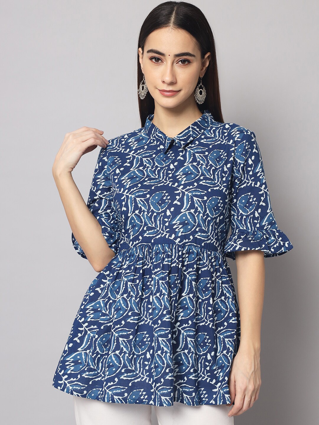 

Sutidora Navy Blue Printed Pure Cotton Top
