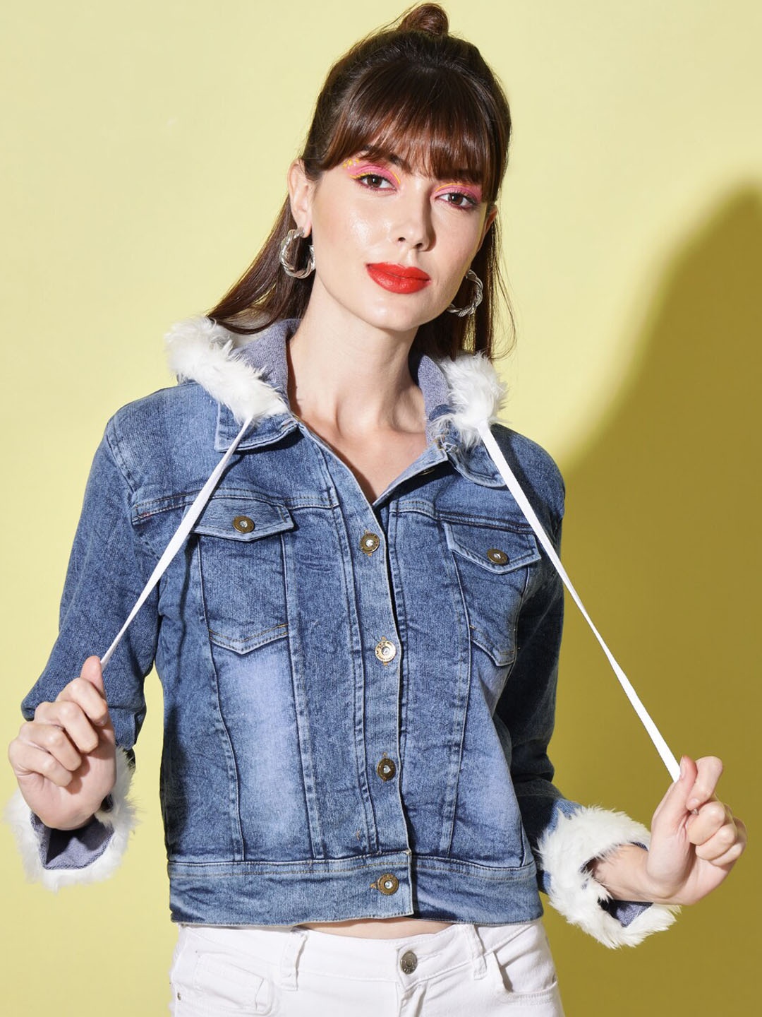 

BUY NEW TREND Women Blue Washed Lightweight Crop Denim Jacket