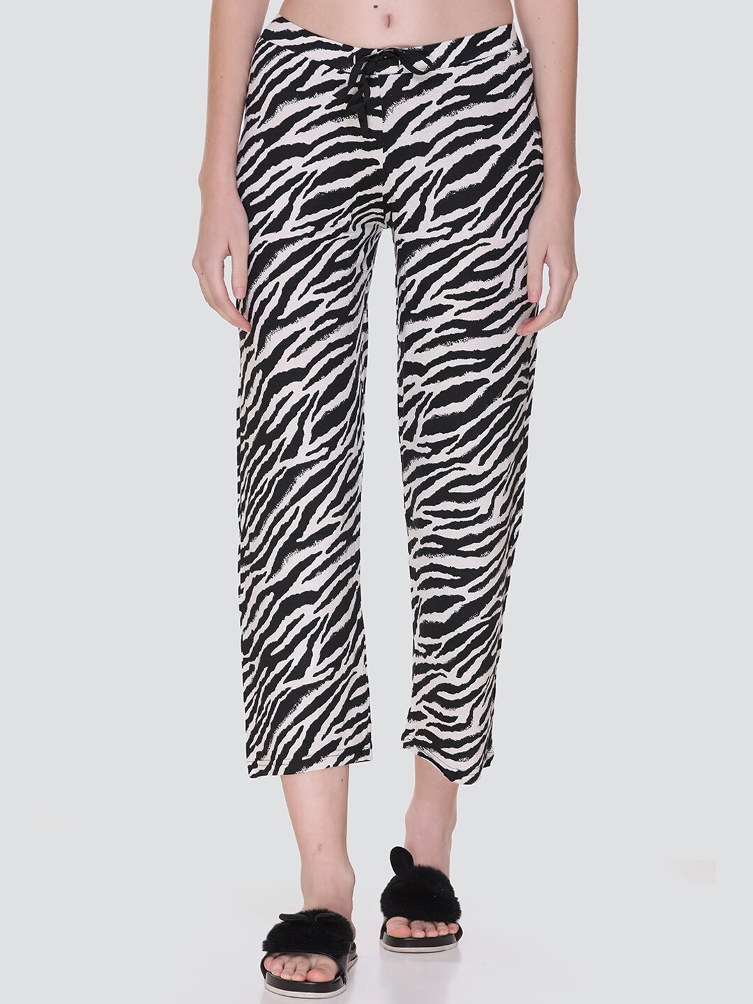 

KEIKO Women Black & White Printed Cotton Lounge Pants