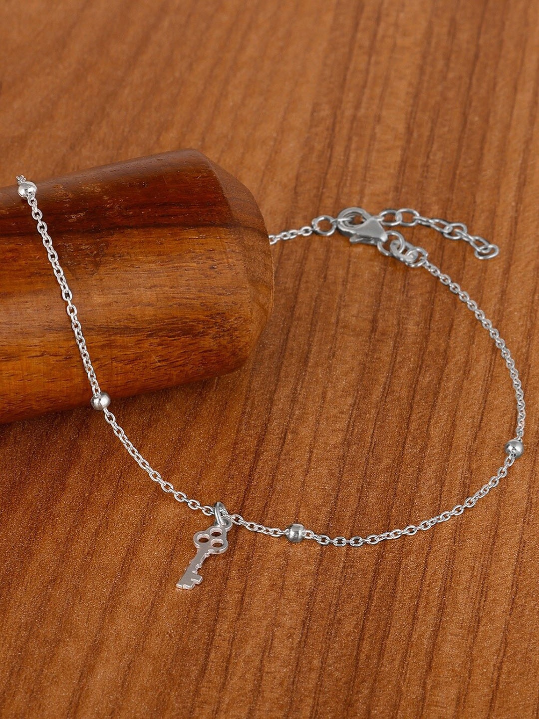 

GIVA Women Silver Rhodium Plated Anklet