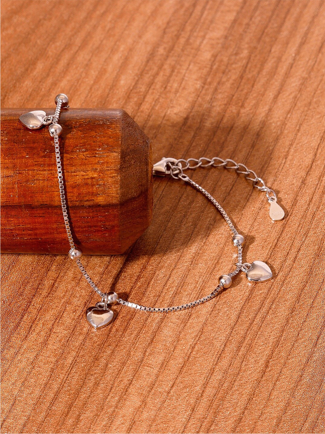 

GIVA Women Silver-Toned Sterling Silver Rhodium Plated Link Bracelet