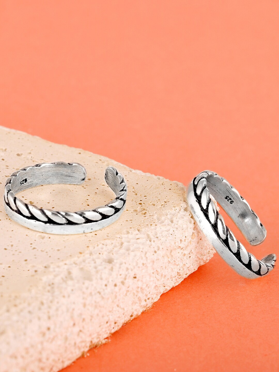 

GIVA Silver Toned Silver Plated 925 Sterling Silver Oxidised Toe Rings