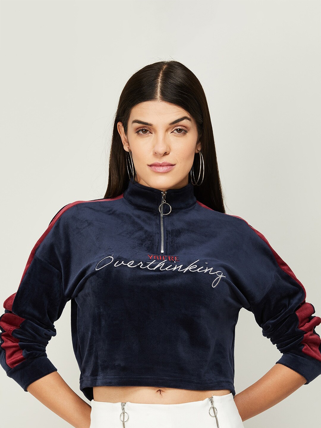 

Ginger by Lifestyle Women Navy Blue Crop Sweatshirt