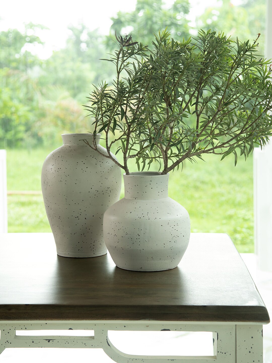 

ellementry Off White Printed Farmhouse Flair Terracotta Short Vase