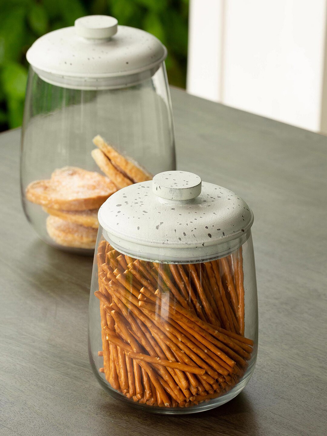 

ellementry Transparent & Off White Farmhouse Flair Small Glass Jar Food Container