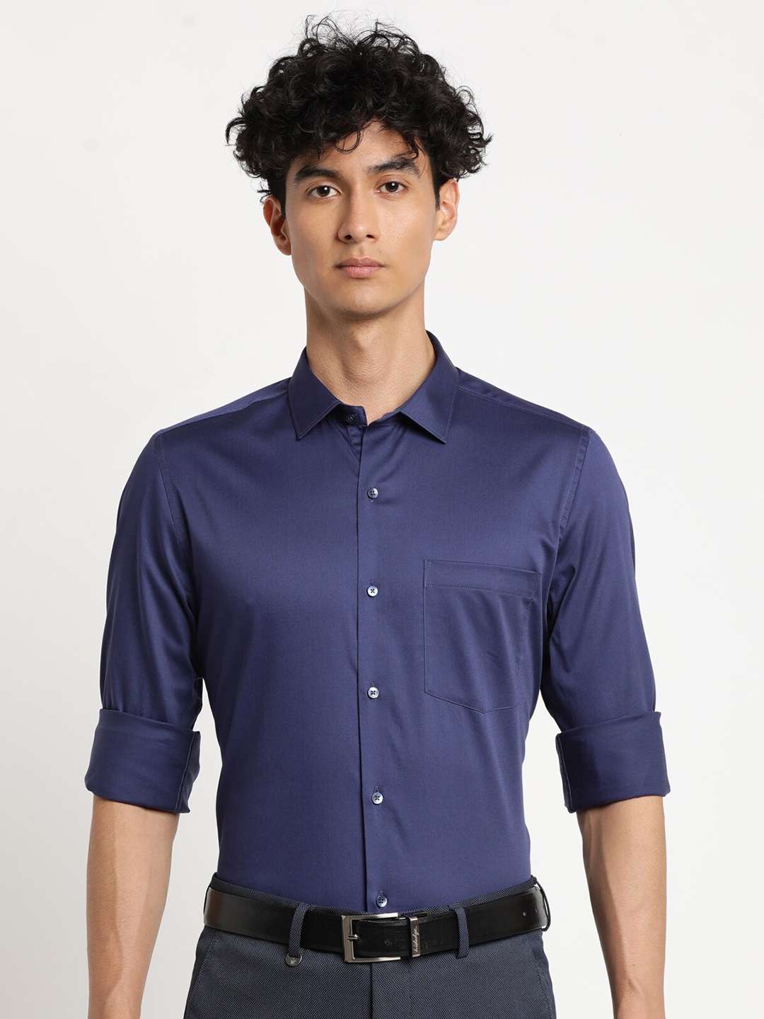 

Turtle Men Navy Blue Slim Fit Cotton Formal Shirt