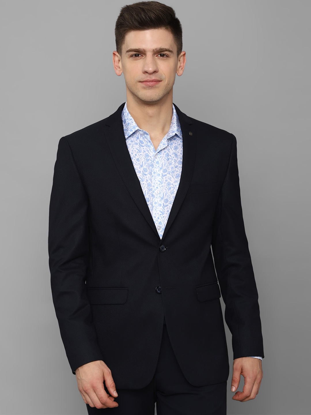 

Allen Solly Men Black Solid Slim-Fit Single-Breasted Blazer