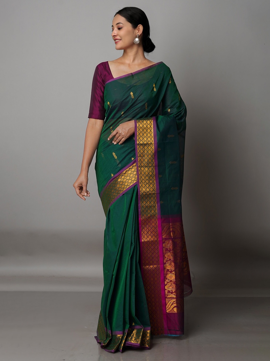 

Unnati Silks Green & Purple Woven Design Zari Pure Cotton Gadwal Saree