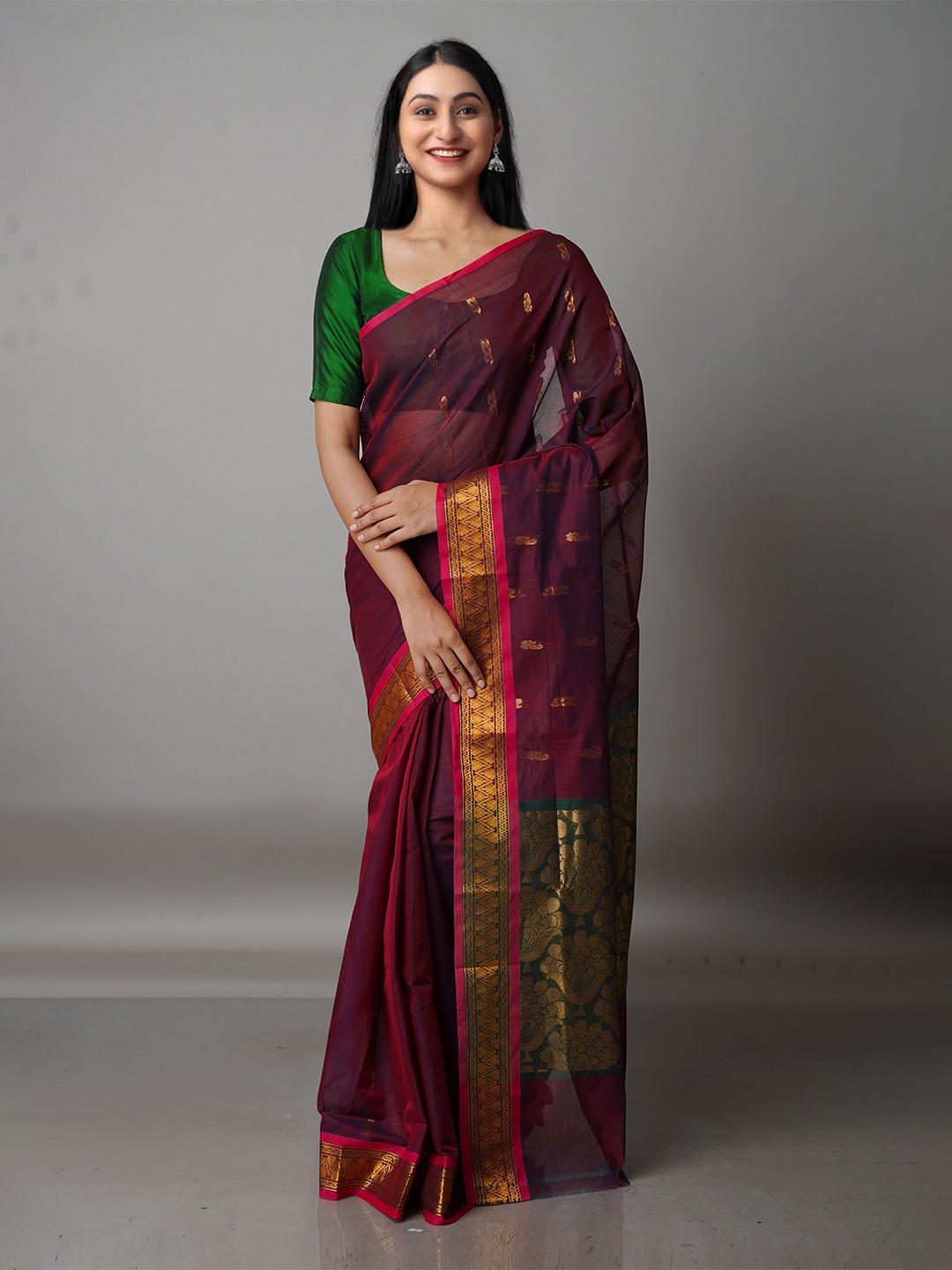 

Unnati Silks Red & Green Woven Design Zari Pure Cotton Gadwal Saree