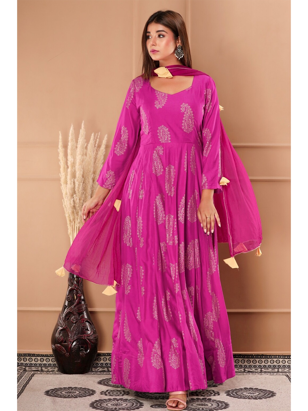 

Saart Bunaai Women Purple Ethnic Motifs Maxi Ethnic Dress With Dupatta