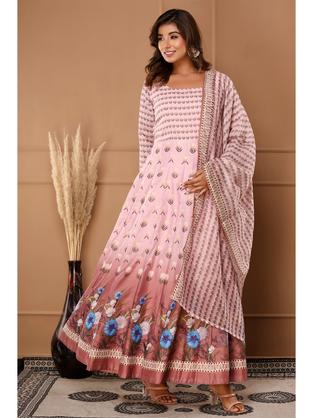 

Saart Bunaai Women Pink & Grey Floral Cotton Ethnic Dress With Dupatta