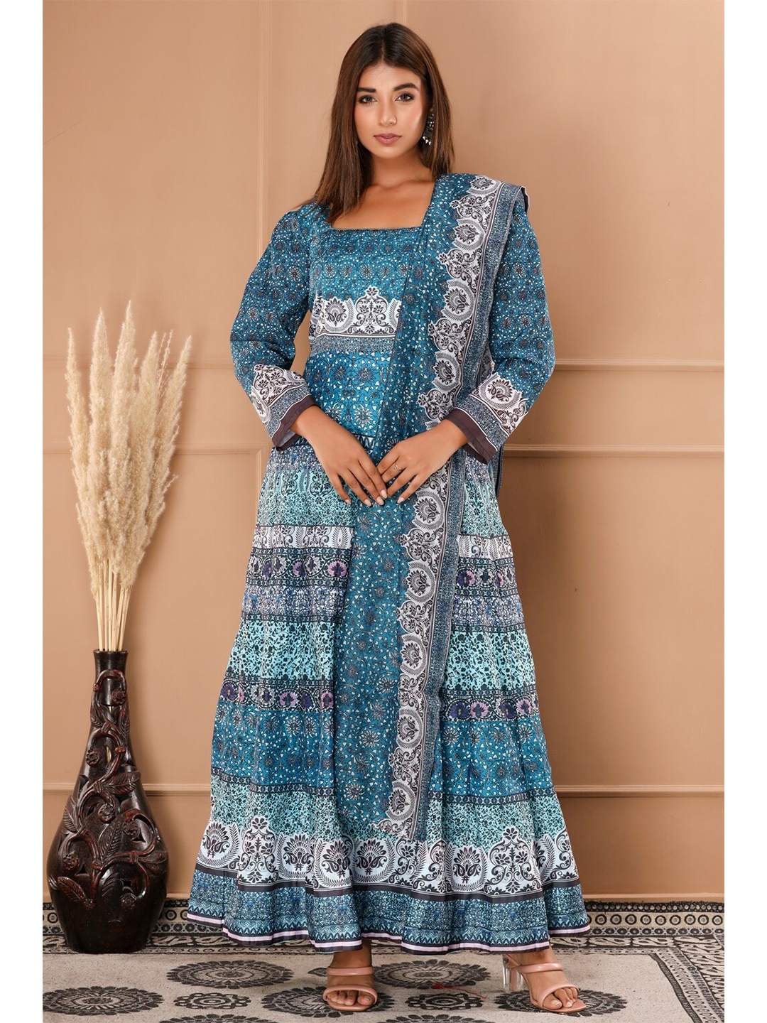 

Saart Bunaai Women Blue & White Printed Cotton Anarkali Kurta with Dupatta